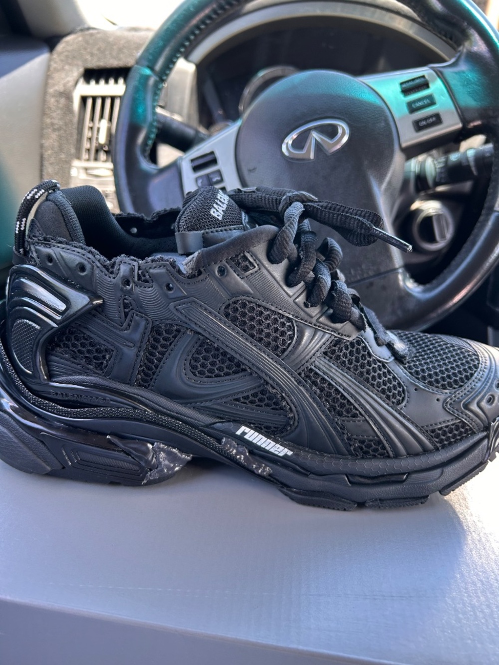 Balenciaga runner - Picture 2 of 3